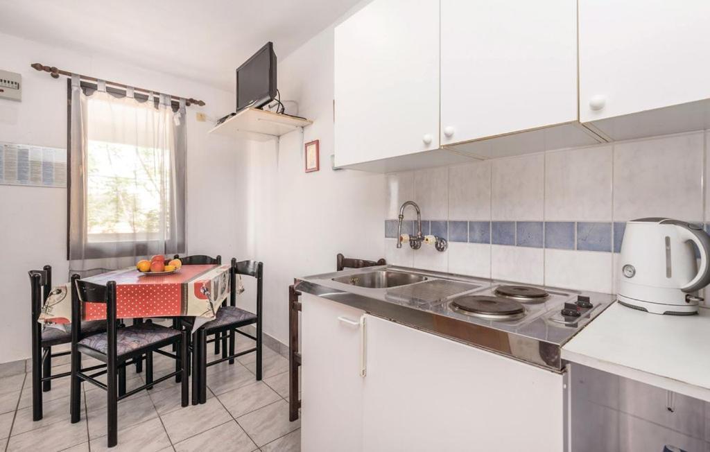 Apartmani Jadra Stara Novalja Ngoại thất bức ảnh